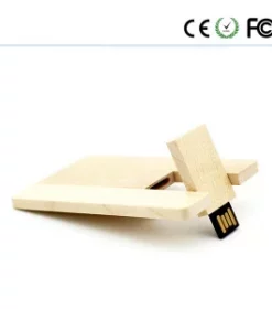 USB-Stick aus Holz mit persönlicher Widmung – Ein emotionales und unvergessliches Geschenk