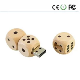 Robuste USB-Sticks aus Holz mit Logo-Gravur als langlebige Werbeträger für Messen und Events