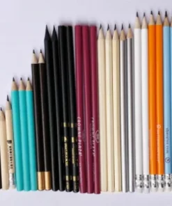 Schwarzer Bleistift mit individueller Gravur