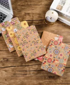 Holz-Notizbuch mit Firmenemblem graviert