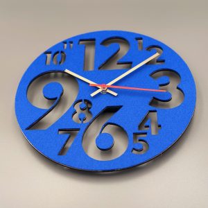 Wanduhr blau Holz, Filz-Design Uhr,Design trifft Handwerk