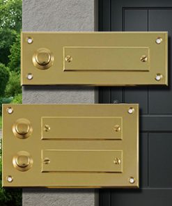 Messingschilder mit Klingelknopf