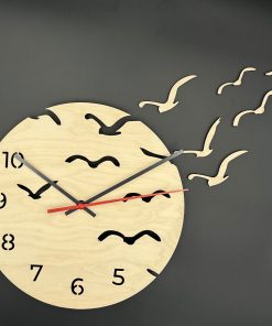 Runde Holzuhr, naturbelassenes Holz, Wanduhr Vögel, herausnehmbare Vögel, ausgeschnittene Ziffern, Natur-Wanduhr, interaktive Holzuhr, Echtholz-Uhr